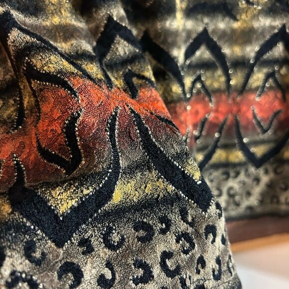 Chagall Chic Animal Print Sweater - Top Black, Brown, Orange Size M - Picture 8 of 16